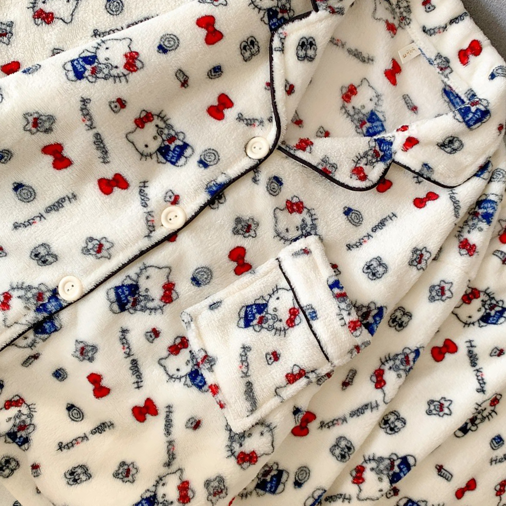 Sanrio Hello Kitty Flannel Wom – обзор и цена Winter Clothing Essentials