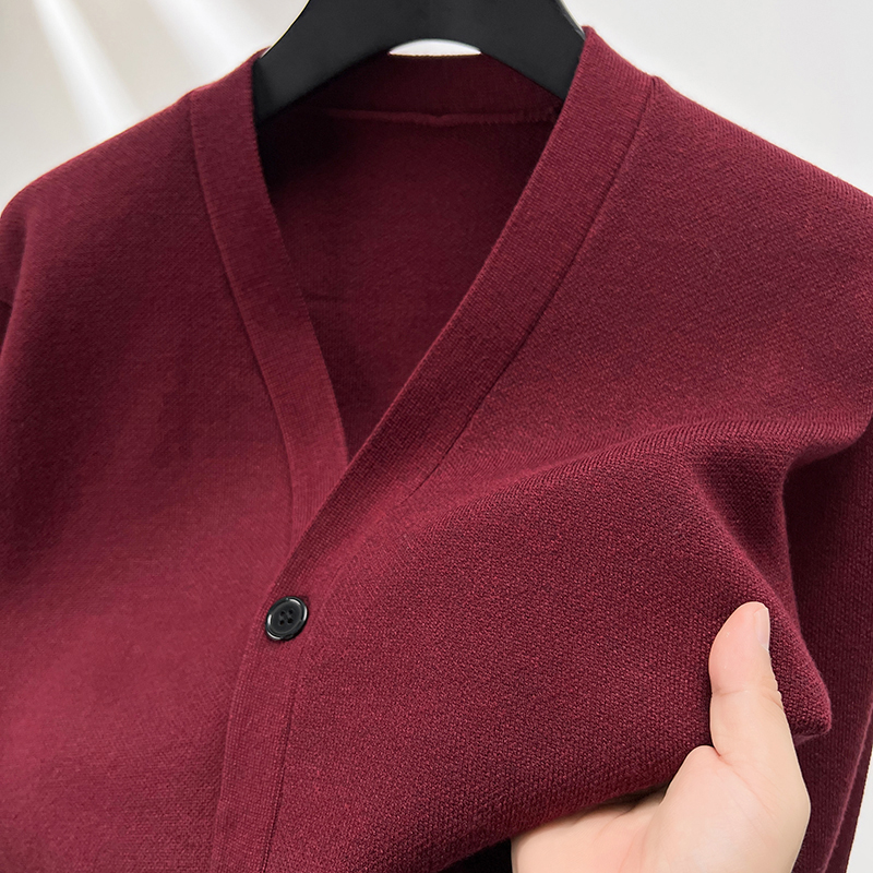 Designer Quality Men's V-Neck  – обзор и цена Quality Winter Clothing