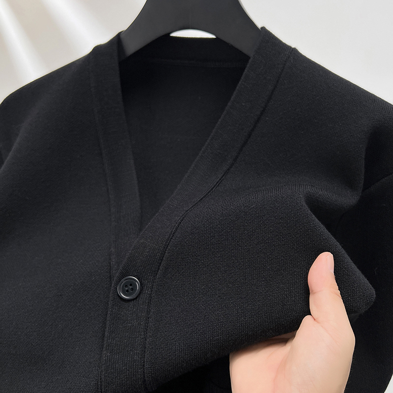 Designer Quality Men's V-Neck  – обзор и цена Quality Winter Clothing